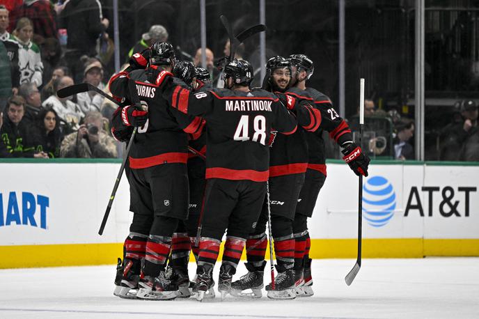 Carolina Hurricanes Dallas Stars | Hokejisti Caroline so s 3:2 v podaljšku premagali Dallas. | Foto Reuters