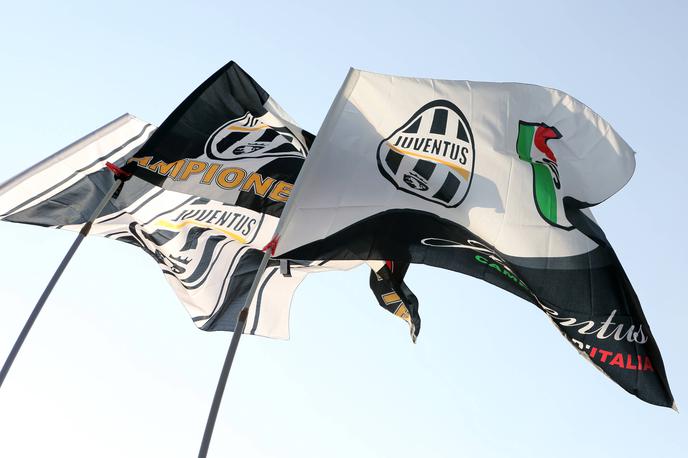 Juventus | Evropska nogometna zveza (Uefa) je začela preiskavo italijanskega kluba Juventus zaradi možnega kršenja finančnega fair playja in pravila o licenciranju igralcev. | Foto Guliverimage