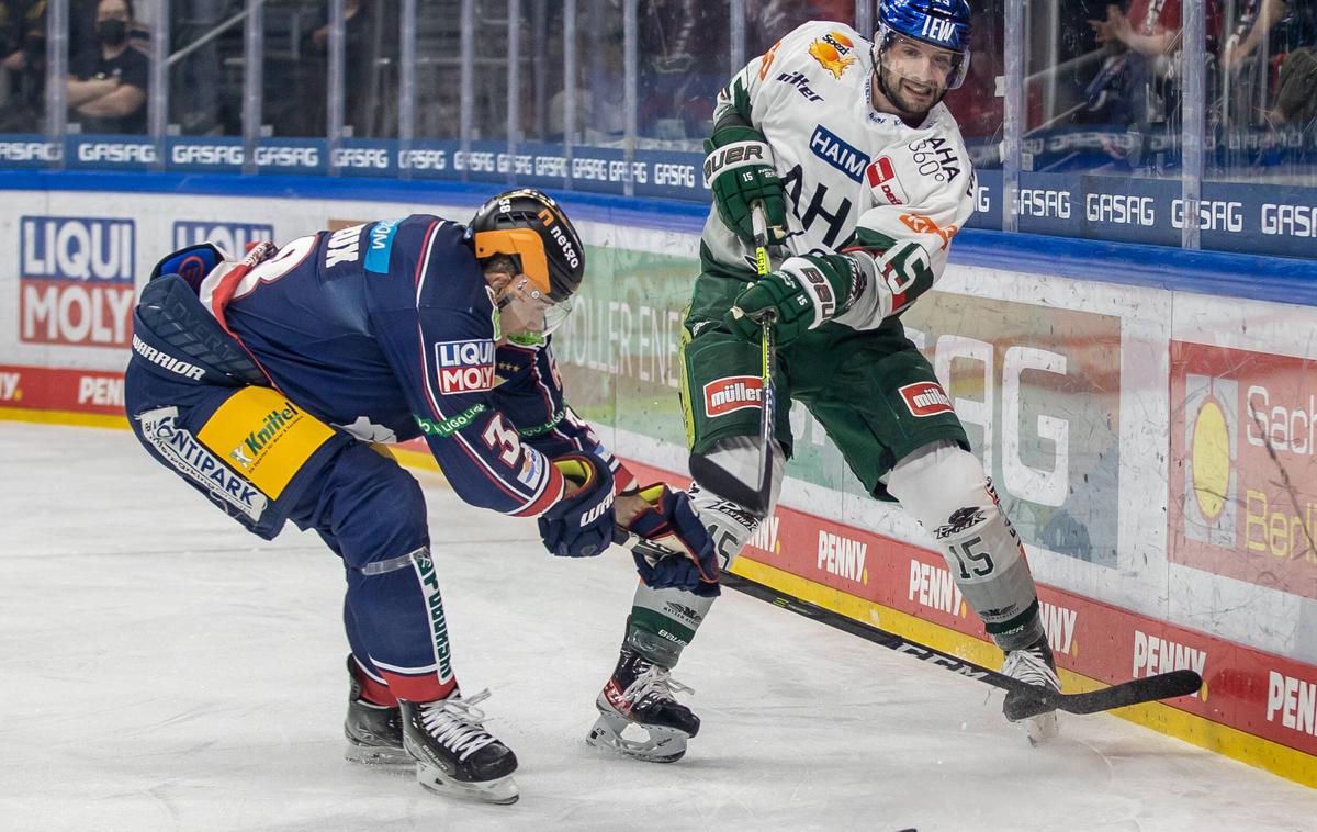 Blaž Gregorc Augsburger Panther | Blaž Gregorc bo tudi v prihodnji sezoni igral za Augsburg Panthers. | Foto Guliverimage