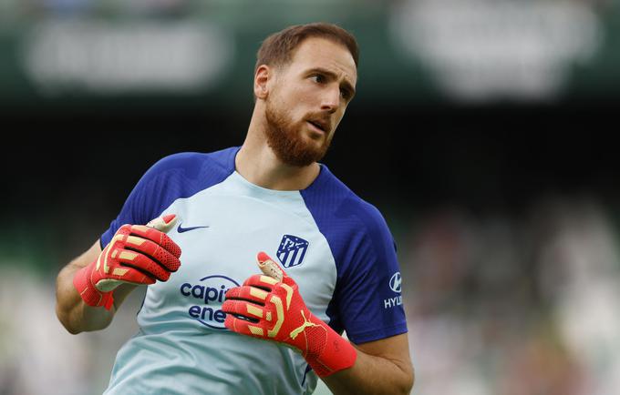 Jan Oblak, vratar madridskega Atletica, si z desetimi točkami z Brazilcem Alissonom Beckerjem deli sedmo mesto. | Foto: Reuters