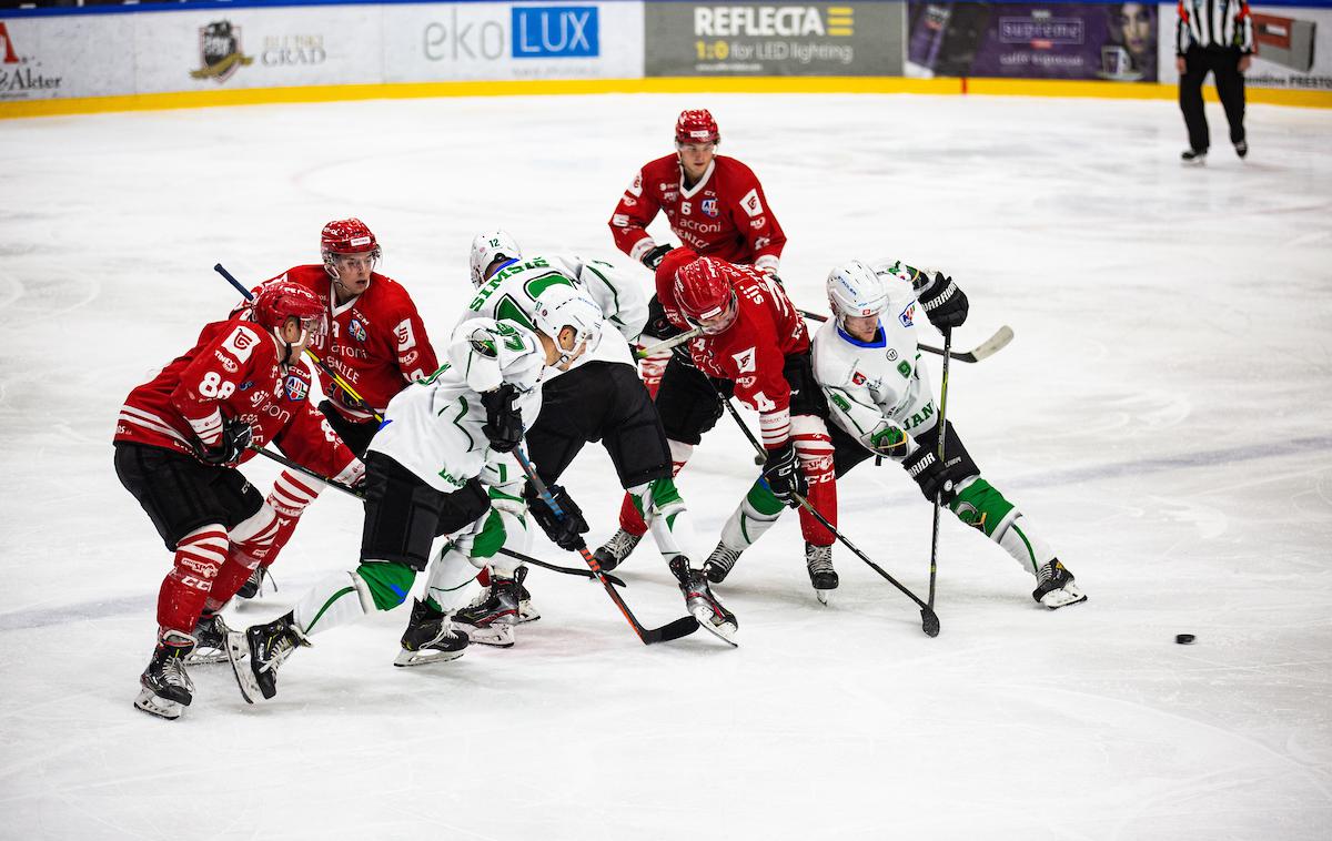 HDD Sij Acroni Jesenice - HK SŽ Olimpija | Nova sezona Alpske lige se bo začela v soboto. V njej bo sodelovalo 16 moštev, tudi Jesenice in Olimpija. | Foto Peter Podobnik/Sportida