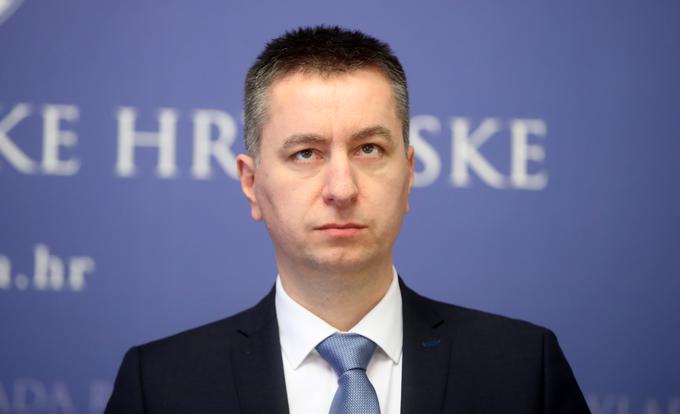 Že dolgo je mogoče v gospodarskih kuloarjih slišati, da Čizmić ni v najboljših odnosih z izrednim pooblaščencem za Agrokor Fabrisem Peruškom. | Foto: STA ,