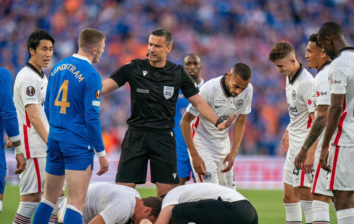 Eintracht Frankfurt : Glasgow Rangers, Slavko Vinčić | Slavko Vinčić, ki je v sredo sodil finale evropske lige, je po pričakovanju tudi na seznamu sodnikov, ki bodo delili pravico na svetovnem prvenstvu v Katarju. | Foto Guliverimage