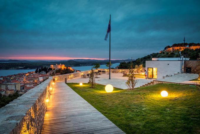 Šibeniške trdnjave ponujajo dih jemajoče panoramske razglede na mesto in okoliški arhipelag. | Foto: TB Šibenik Dalmatia