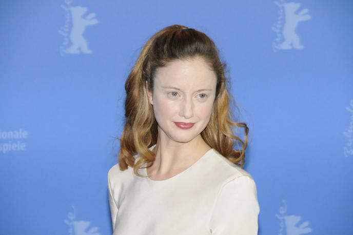 Andrea Riseborough | Njena zapletena vloga matere samohranilke alkoholičarke v filmu To Leslie je bila deležna odobravanja kritikov, vendar je nizkoproračunska neodvisna drama režiserja Michaela Morrisa dosegla le malo gledalcev in članov akademije. | Foto Guliverimage