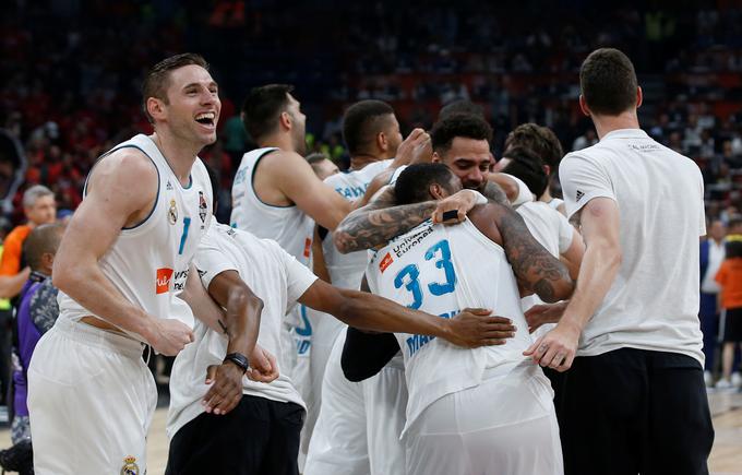 Real Madrid je v napetem finalu evrolige ugnal Fenerbahče s 85:80. | Foto: Reuters