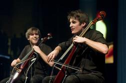 Video: 2Cellos poletela v nebo