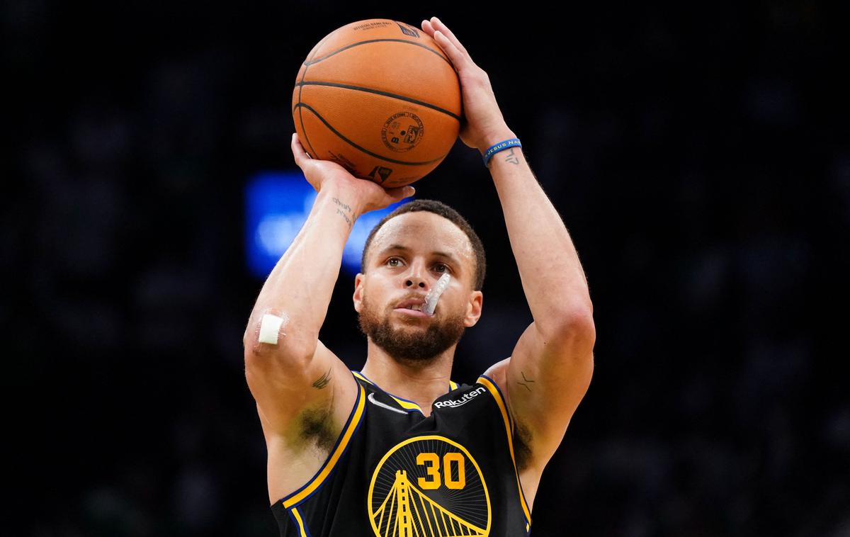 Warriors Stephen Curry | Na četrti tekmi finala je dal Curry 43 točk. | Foto Reuters