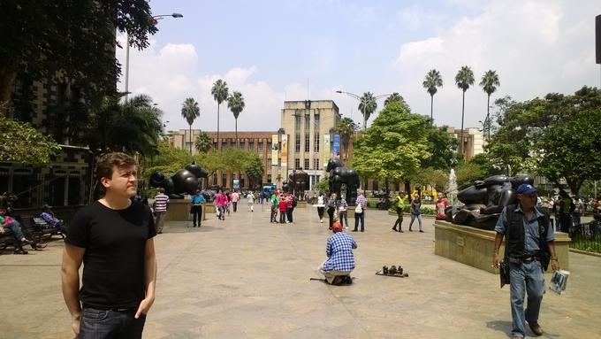 Turist v lastni državi – v mestu Medellin v severnem delu Kolumbije. | Foto: Osebni arhiv