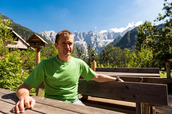 Gradnja Češke koče v začetku 20. stoletja je povezana z germansko-slovansko tekmovalnostjo v Avstro-Ogrski in z začetki gorskega turizma na Jezerskem, o ozadju nastanka planinskega doma pove Drejc Karničar, ki je bil na Spodnjih Ravneh pet let tudi oskrbnik. | Foto: 