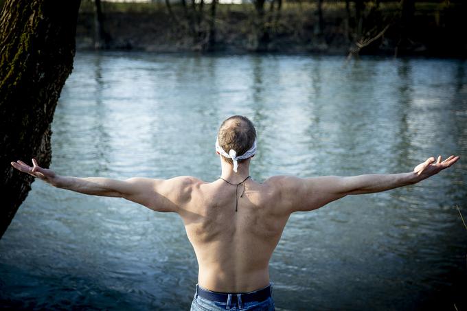 "Gibanje je po eni strani lahko zelo dobro zatočišče, lahko pa je tudi oblika bežanja, zato ker se ob tem dobro počutiš." | Foto: Ana Kovač