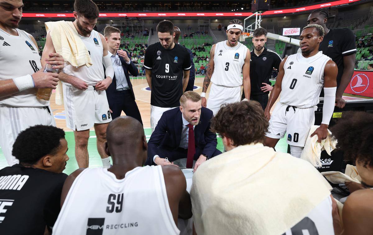 Paris basketball | Košarkarji Pariza so zmagovalci letošnje sezone evropskega pokala.  | Foto www.alesfevzer.com