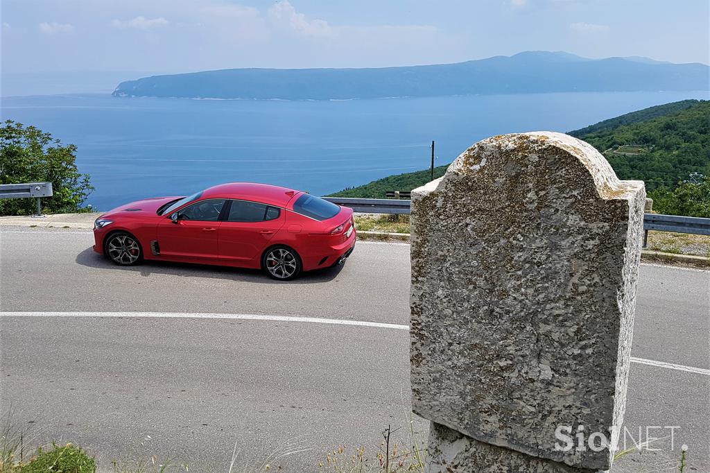 Kia Stinger Istra