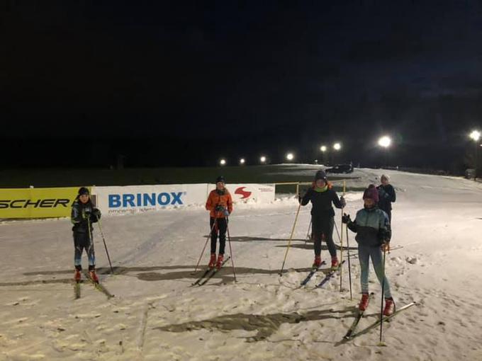 V Nordijskem centru Bonovec v Medvodah je urejena 700-metrska proga. Smučarji tekači jo bodo lahko začeli uporabljati jutri. | Foto: 