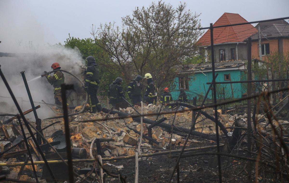 Odesa | Rusija že mesece neusmiljeno napada ukrajinska mesta in napreduje na ukrajinski vzhodni fronti, medtem ko Kijev čaka na dostavo ključnih pošiljk ameriškega orožja. | Foto Reuters