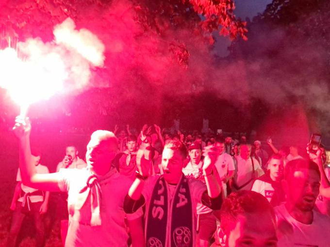 V soboto se bodo na stadion Stožice odpravili v družbi prav posebne baklade. | Foto: ZNS