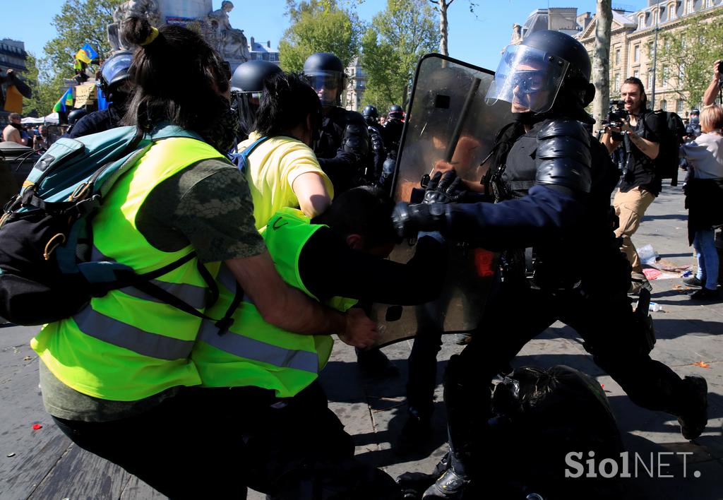 protesti Pariz