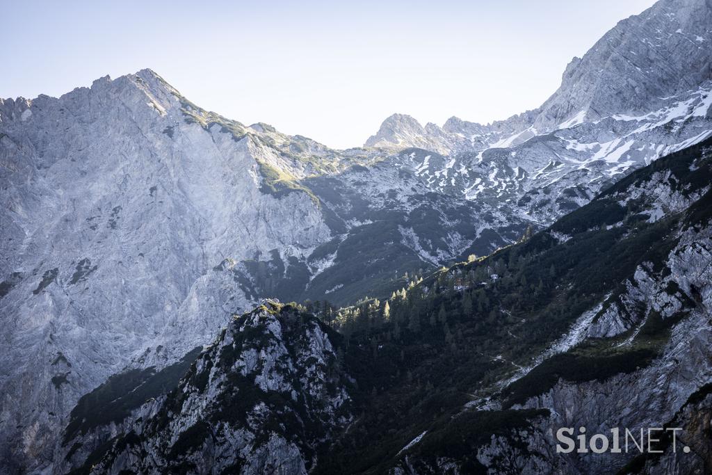 Češka koča na Spodnjih Ravneh - Naj visokogorska planinska koča 2024