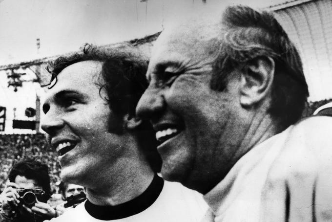 Nemški nogometni junak Franz Beckenbauer in selektor Helmut Schön | Foto: Guliverimage/Getty Images