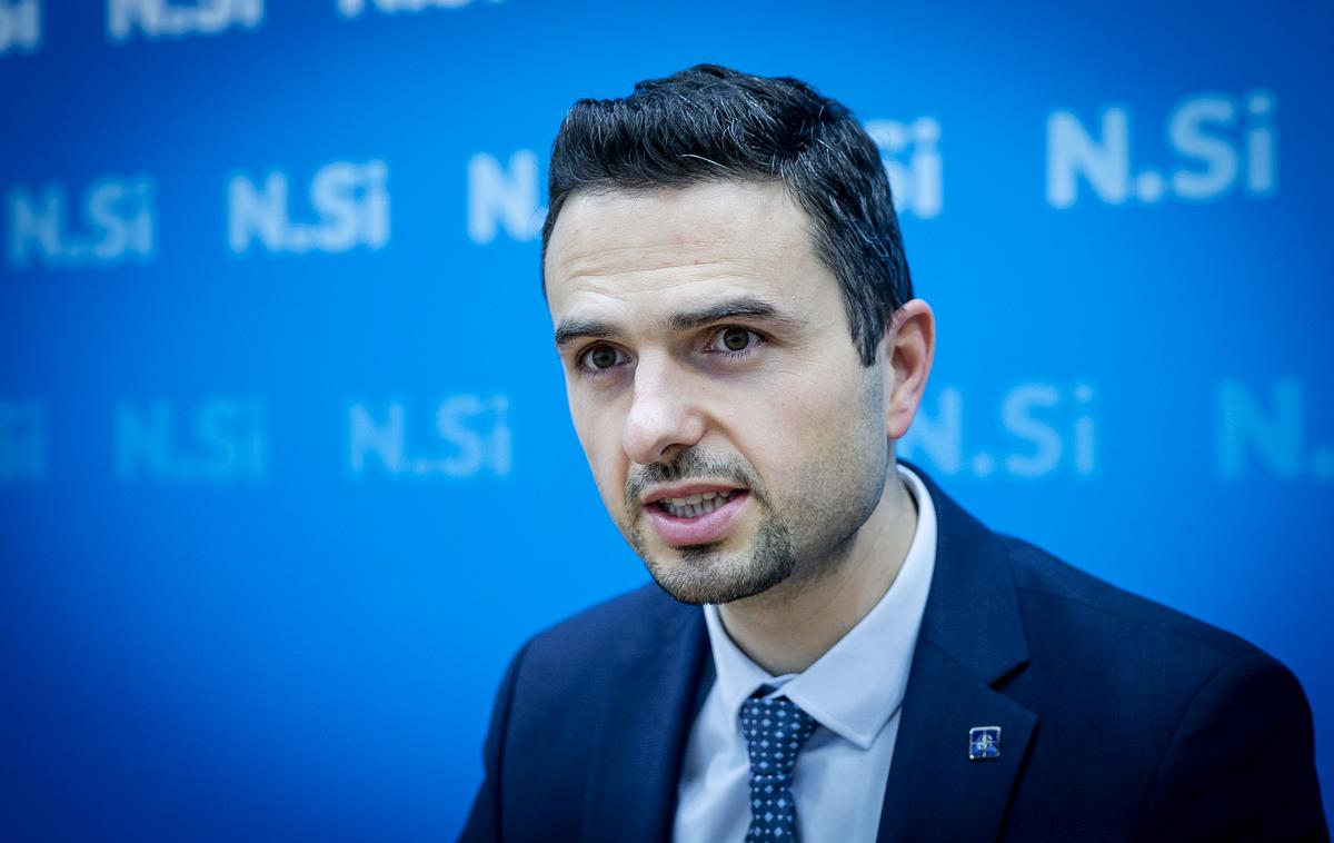 Matej Tonin | "Rusi so pričakovali, da se bo Ukrajina zlomila v nekaj dneh, pa se ni. Podcenili so kar nekaj elementov: najprej ukrajinski odziv in tudi odziv celotne Evropske unije ter Nata."  | Foto Ana Kovač