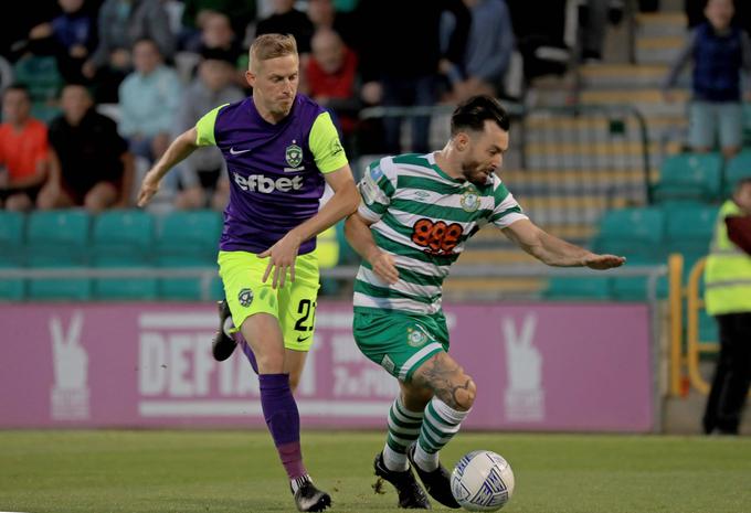 Slovenski reprezentant Žan Karničnik je z Ludogorcem v kvalifikacijah za ligo prvakov izločil prvaka Črne gore (Sutjeska) in Irske (Shamrock Rovers), nato pa izpadel proti Dinamu. V Zagrebu je vstopil v igro v drugem polčasu, v 86. minuti pa prejel rdeči karton. | Foto: Guliverimage/Vladimir Fedorenko