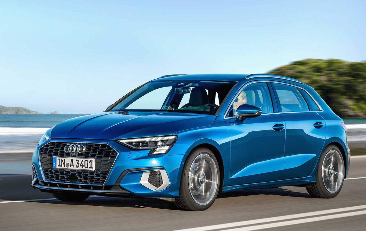 Audi A3 sportback | Četrta generacija audija A3 je razkrita. Po pričakovanjih gre za evolucijo zunanjega videza, vendar prinaša občutne spremembe v potniški kabini. | Foto Audi