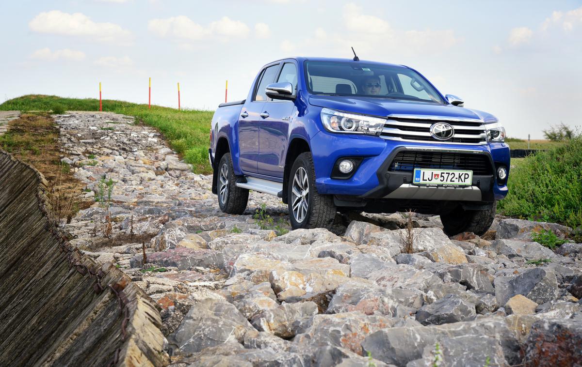 Toyota hilux - terenski preizkus Srbija, Fruška gora | Foto Toyota