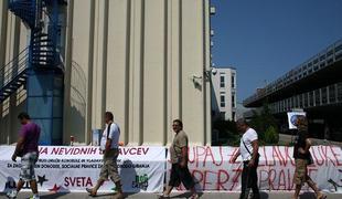 Luka Koper in žerjavisti v smeri poravnave