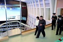 Kim Jong-un, Severna Koreja, izvidniški satelit