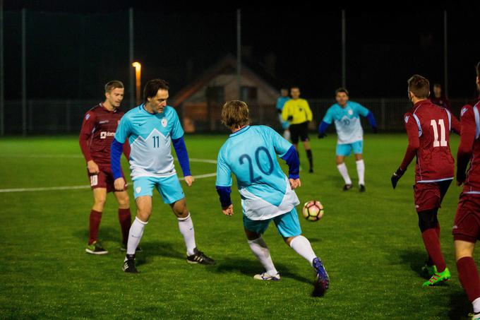 Miran Pavlin, doma le streljaj od Kranja (v kraju Britof), in Nastja Čeh sta sodelovala v zvezni vrsti. Ptujčan je še vedno aktiven, saj pomaga Dravi v drugi ligi, Pavlin pa pri NK Maribor pomaga športnemu direktorju Zlatku Zahoviću. Čeprav se je napovedovalo, da bo prišel v Kranj in na klopi sodeloval s selektorjem Katancem, najboljšega strelca v zgodovini slovenske reprezentance ni bilo v Kranj. | Foto: Žiga Zupan/Sportida