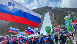 Bor Pavlovčič še poletel za slovo, tekma pa je prestavljena na soboto