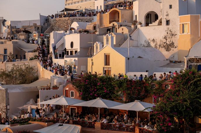 Santorini, Grčija | Grška vlada se je v nedeljo zvečer sešla na kriznem sestanku.  | Foto Reuters