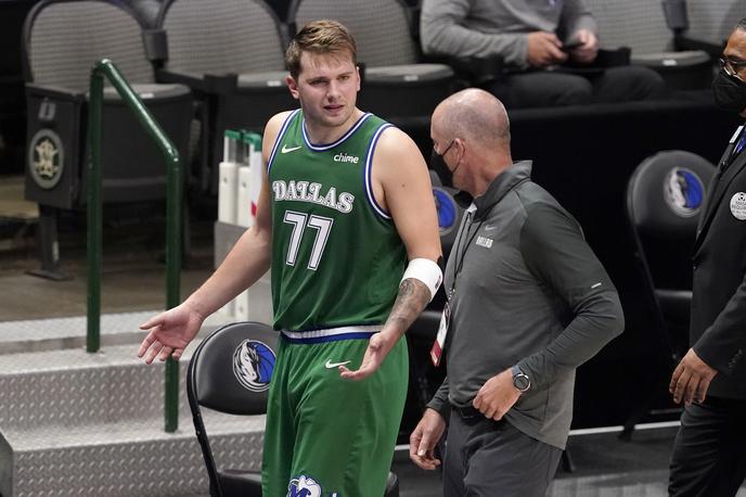 Luka Dončić Rick Carlisle | Luka Dončić in trener Rick Carlisle sta bila proti Sacramento Kings izključena, ker oba prejela po dve tehnični napaki. | Foto Guliverimage