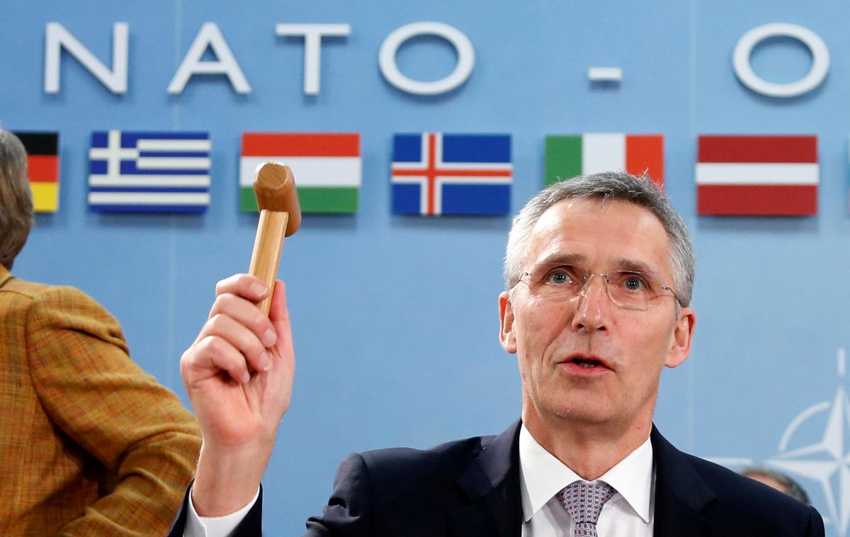 Generalni sekretar Nata Jens Stoltenberg | Po neuradnih informacijah ima Stoltenberg poleg srečanja s Šarcem in nagovora v DZ predvidene še pogovore s predsednikom republike Borutom Pahorjem ter zunanjim ministrom Mirom Cerarjem in obrambnim ministrom Karlom Erjavcem. | Foto Reuters