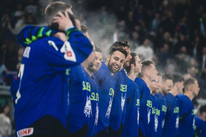 slovenska hokejska reprezentanca | Slovenski hokejisti bodo vrhunec nove reprezentančne sezone dočakali maja v Latviji, kjer bodo po šestih letih spet igrali med elito. Pred tem bodo februarja gostili turnir. | Foto Grega Valančič/Sportida