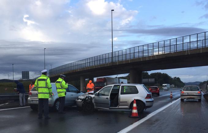 Na slovenskih avtocestah so zaradi gostote prometa in neupoštevanja varnostne razdalje verižni trki dokaj pogosti. | Foto: STA ,