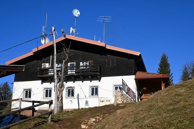 Planinski dom na gori Oljka. | Foto: Matej Podgoršek