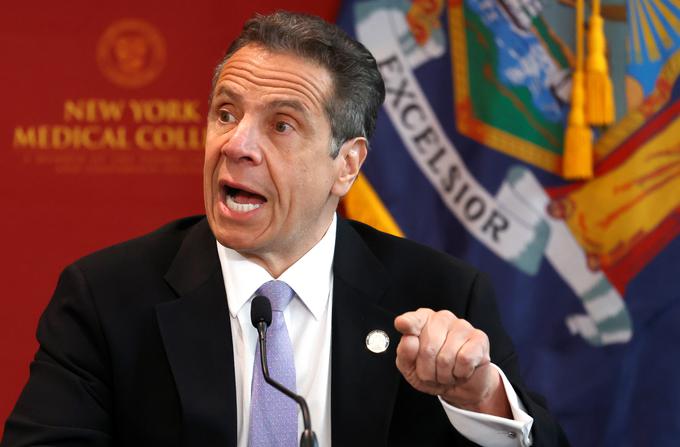 "Do zdaj smo imeli vtis, da covid-19 mlajših ne prizadene. Nismo prepričani, da ta podatek še vedno drži," je poudaril newyorški župan Andrew Cuomo. | Foto: Reuters