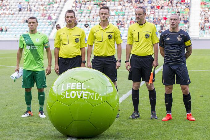 Darijan Matić (levo) na evropski generalki, v kateri je Olimpija v Stožicah izgubila proti Celticu (1:2). | Foto: Urban Urbanc/Sportida