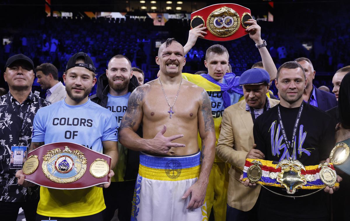 Oleksander Usyk Anthony Joshua | Oleksander Usik ostaja svetovni prvak v težki kategoriji. | Foto Reuters