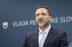 Država se je zadolžila za 1,5 milijarde evrov