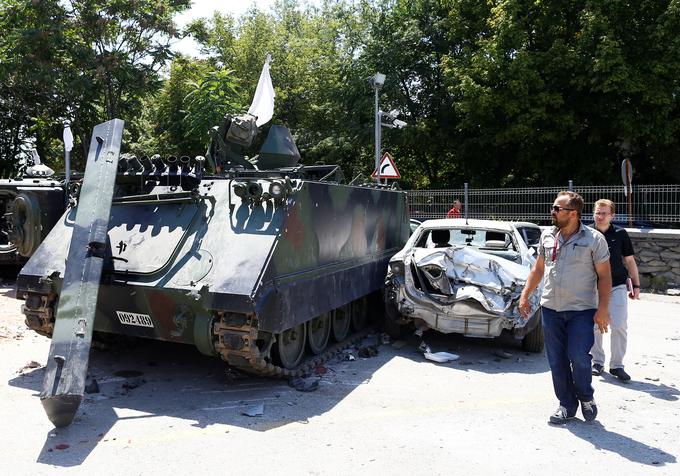 "Krute podrobnosti, ki smo jih izvedeli, so le delni posnetek zlorab, ki se morda dogajajo v centrih za pridržanje," pravijo na Amnesty International. | Foto: Reuters