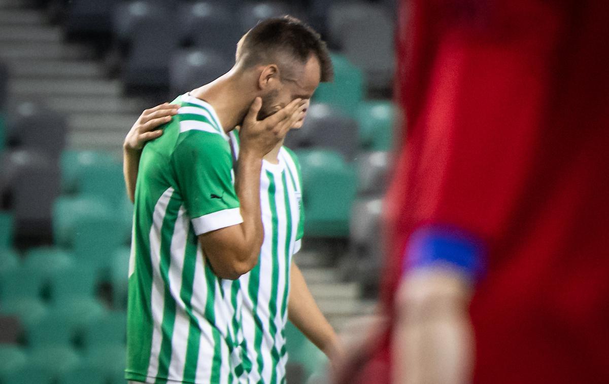 NK Olimpija : Sepsi Sfantu Gheorghe, kvalifikacije konferenčna liga, Mustafa Nukić | Ljubljenec občinstva Mustafa Nukić je prvi v vrstah gostiteljev zapravil strel z bele točke. | Foto Vid Ponikvar/Sportida