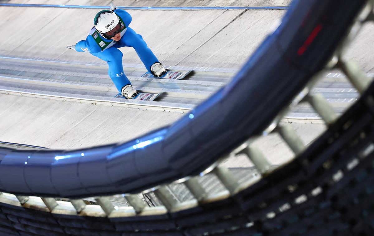 Peter Prevc Oberstdorf | Peter Prevc je bil s skokom dolgim 135 metrov najboljši Slovenec v kvalifikacijah, peti. | Foto Guliverimage