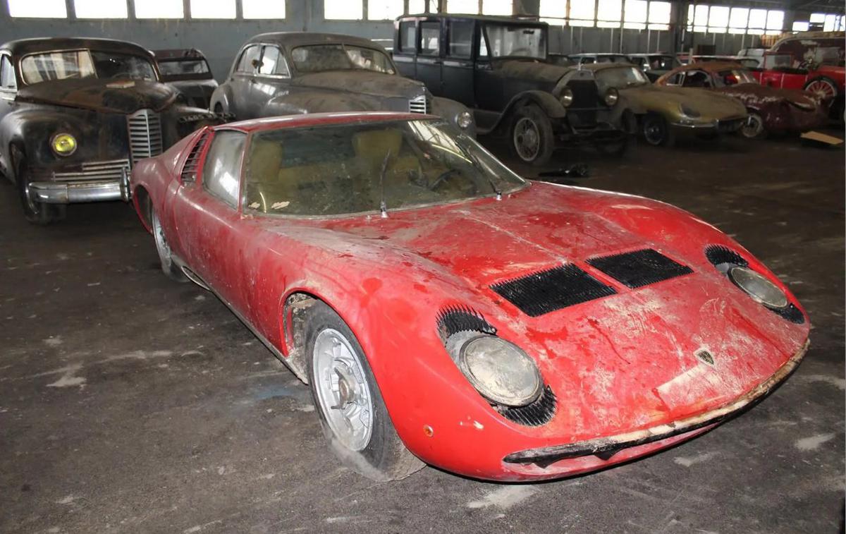 dražba | To miuro so pri Lamborghiniju izdelali leta 1968, zadnji lastnik pa jo je dobil leta 1996. | Foto Interencheres