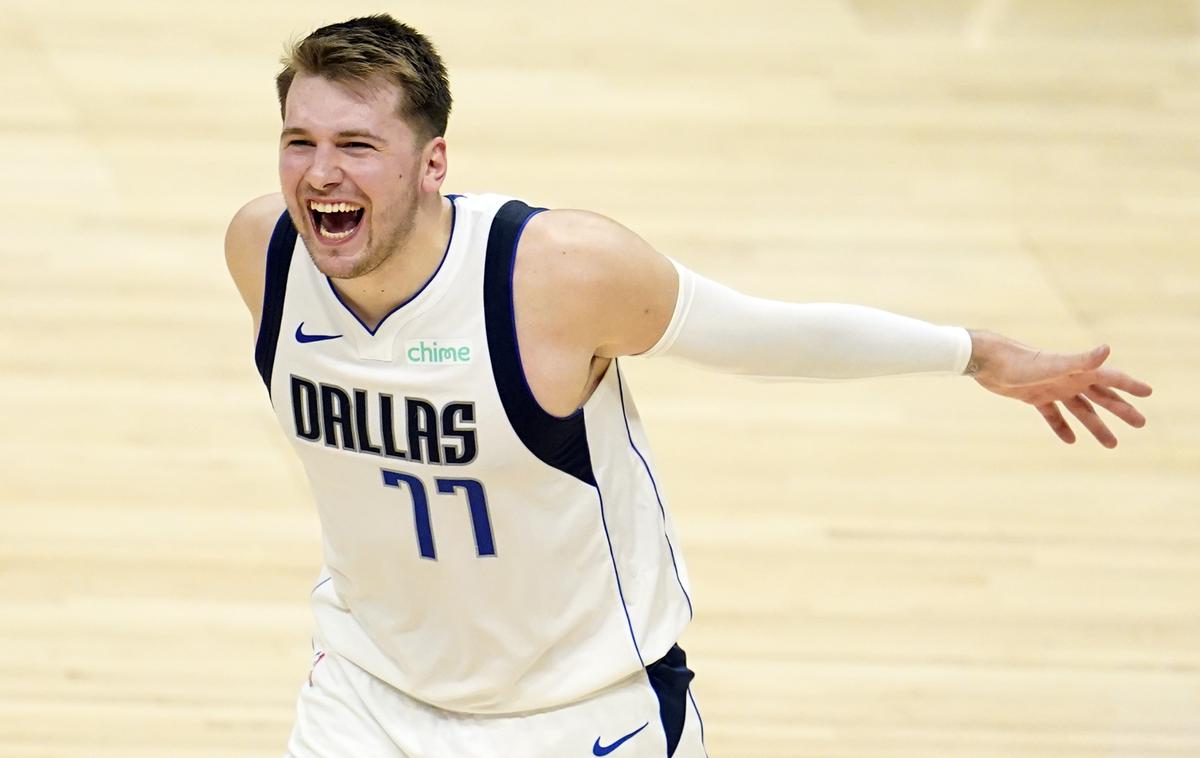 Luka Dončić | Luka Dončić je na kar sedmih tekmah od vseh desetih, kar jih je odigral v končnici (prav vse proti Los Angeles Clippers), že v prvem polčasu dosegel vsaj 20 točk. | Foto Guliverimage