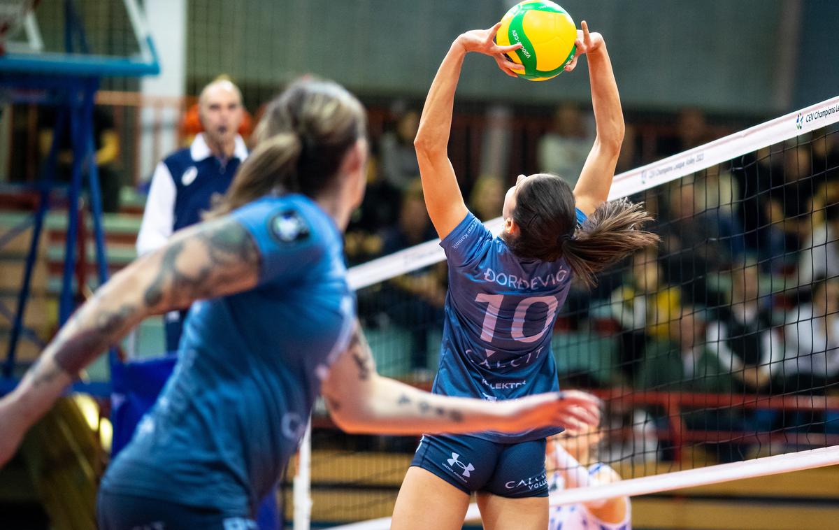 Calcit Volley Tenerife | Kamničanke so pri Grosupeljčankah prišle do ekspresne zmage. | Foto Matic Klanšek Velej/Sportida