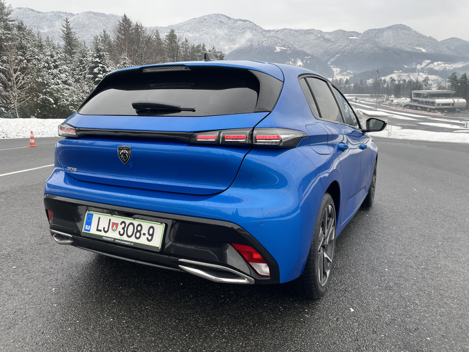 Peugeot želi naslednje leto prodati 500 vozil 308. | Foto: Gregor Pavšič