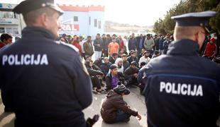 Po zatišju zaradi virusa rekorden porast prošenj za azil #video