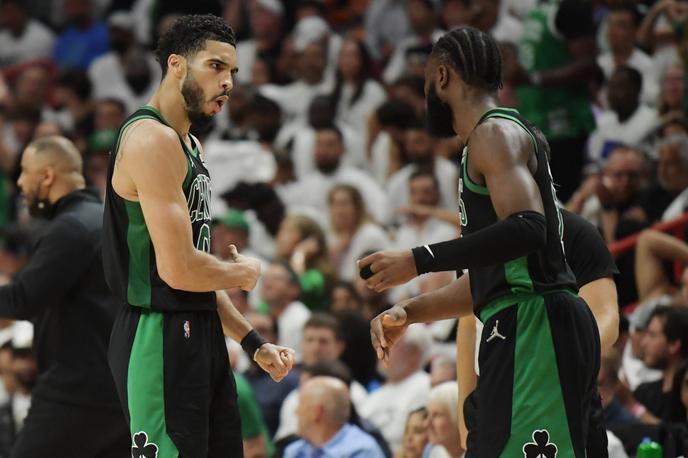 Jayson Tatum  Jaylen Brown | Jayson Tatum in Jaylen Brown sta Bostonu izdatno pomagala do zmage in zaključne žoge. | Foto Reuters